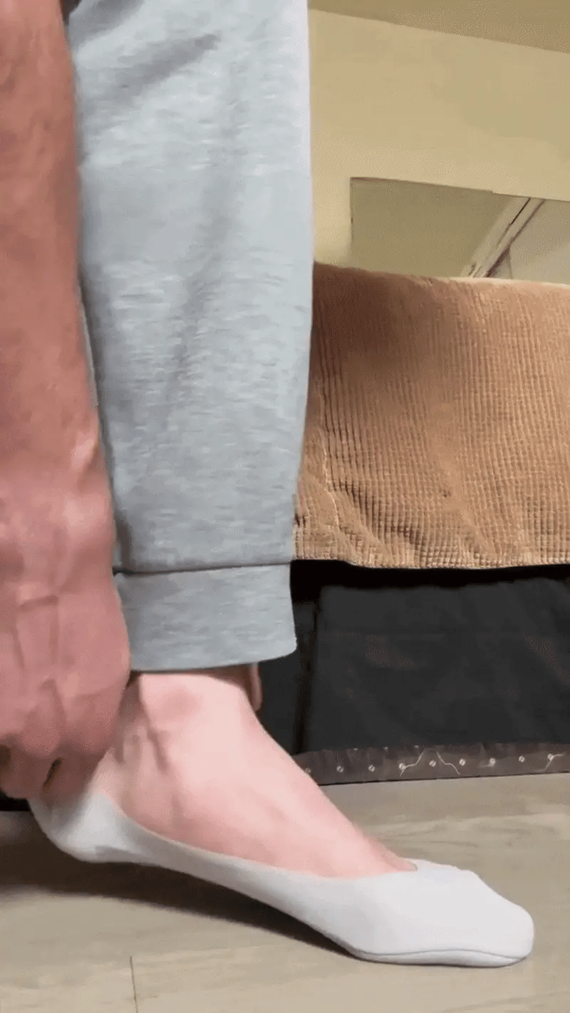 Stays in place